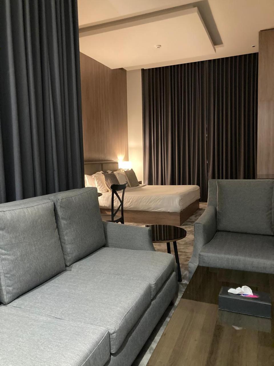 Land Walk Al Aqiq Riade Exterior foto