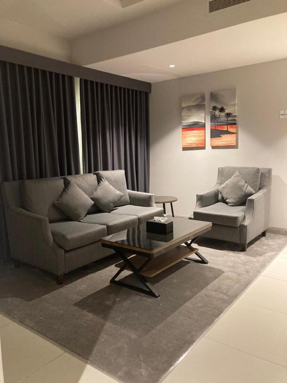 Land Walk Al Aqiq Riade Exterior foto